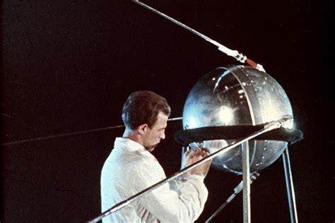 Sputnik 1, Earth's First Artificial Satellite in Photos | Space