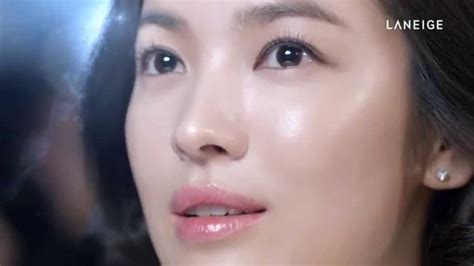 In 2010 she was ranked #18 in the annual independent critics list1 of the 100 most beautiful faces. LANEIGE Water Bank ft. Song Hye Kyo TVC - YouTube