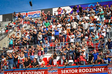 Seniorzy kp polonia bydgoszcz ze sponsorem tytularnym! Karnety 2021 - ŻKS Polonia Bydgoszcz SA