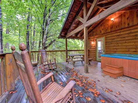 Our smoky mountain cabin rentals feature all of the comforts of home plus many special amenities that are certain to make for an unforgettable vacation experience. 9 Fabulous Smoky Mountain Cabin Rentals | Smoky mountain ...