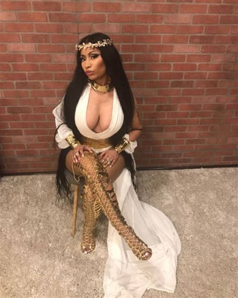 Unleash your inner golden goddess! Nicki Minaj teases glimpse of breasts in Instagram selfie ...