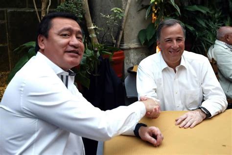 Magistrado federal ordena excarcelar a colón 1993, p. Comen Meade y Osorio en un restaurante de la Colonia ...