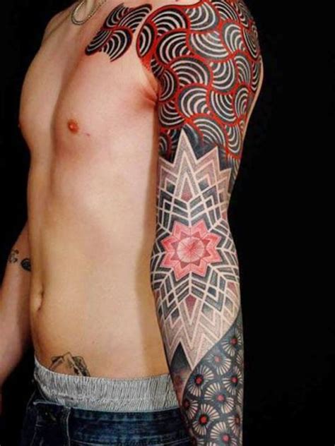 8 motif tato api terkeren di tangan dan punggung aengaengcom via aengaeng.com. 8 Tato Batik Terkece Untuk Rayakan Hari Batik Nasional ...