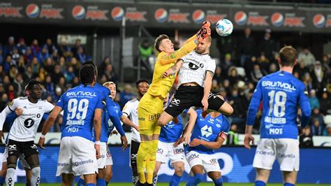 Akintola sentral da rosenborgs ti mann tuktet gullfavoritten molde. Molde vs Rosenborg - jediné pravé derby norského fotbalu ...