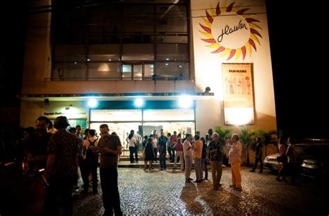 Cinema in salvador, brazil (en); Conheça os encantos da Praça Castro Alves - O que fazer na ...