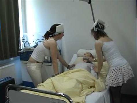 Die blonde traumfrau im bett gefickt. Krankenschwester-Clip.VOB - YouTube