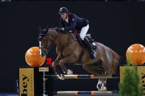 Olympic review and revue olympique. Jeux équestres mondiaux 2018 : l'équipe de France avec un ...