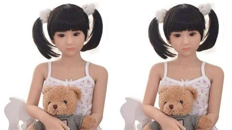 Selain foto foto bayi lucu dan balita kocak kamu juga bisa saksikan menariknya dunia anak kecil demi mendapatkan hasil foto bayi lucu dan imut orang tua si anak kecil ini iseng memaikan busa sabun di wajah anaknya. Boneka Seks Mirip Anak Kecil Dijual Bebas di Situs Online ...