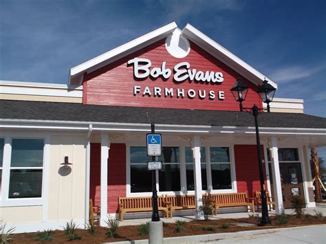 Dinner options most dinners pair food with sides and often raise calorie levels near or over 1,000 calories. Bob Evans Restaurant Lake City Florida Open For Christmas ...