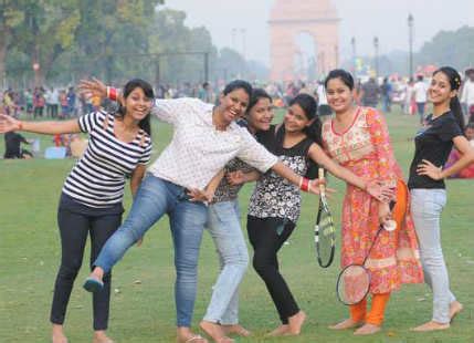 The national weather service for delhi, india is reporting wednesday 12th may to be the wettest day in the coming week with around 5.00mm or 0.2 inches of. Weather in Delhi to turn dry after 24 hours | Skymet ...