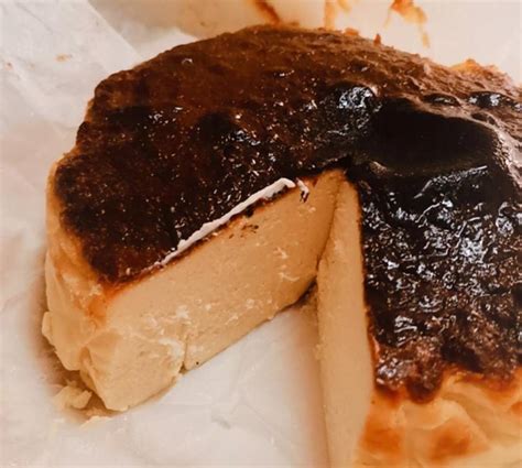6 inch cakes are very popular and yet most traditional cake recipes don't accommodate the smaller size. 6 Inch Cheesecake Re - Basque Cheesecake The Little Epicurean : Japanese cheesecake is a ...