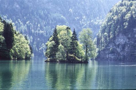 Dieses stauwehr wurde ursprünglich etwa im jahr 1560 für die holztrift als hölzernes bauwerk errichtet. Berchtesgaden + Orlí hnízdo + Königsee - Cestování.cz