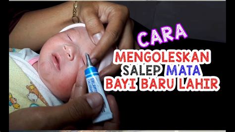 Awalnya memang kekok, namun anda pasti akan mahir selepas beberapa kali mempraktikkan cara memandikan bayi baru lahir yang dinyatakan. Cara Mengoleskan Salep Mata pada Bayi Baru Lahir yang ...