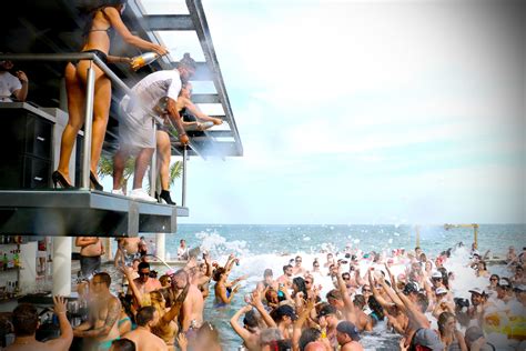 Find here all the nightclubs available in the cancun hotel zone. The best parties are pool parties! Discover why at ...