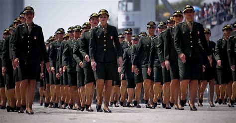 Body saia militar exército brasileiro feminino + boina. Orbis Defense: Exército Brasileiro amplia presença da ...