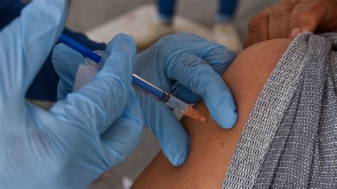 Aumentan cobertura de esquemas de vacunación a menores en. Jalisco inicia vacunación de una dosis contra COVID en 47 ...