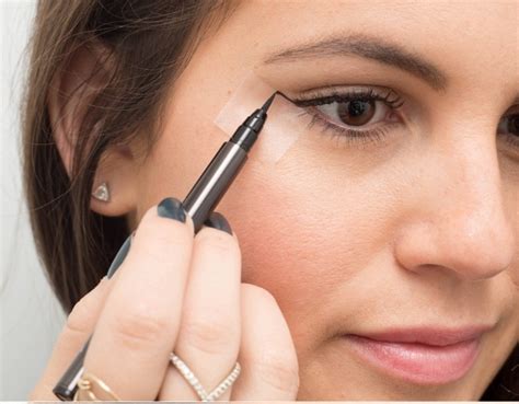 We did not find results for: How to apply eyeliner perfectly | HireRush Blog