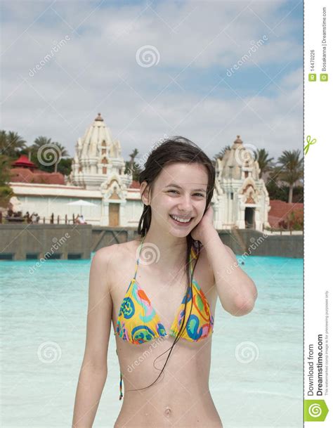 Irl i've tried and succeeded in staying underwater for over 4 minutes, so why shouldn't the dragonborn also be able to survive at least a bit longer than vanilla? water park oops accidental nudity - Bobs and Vagene