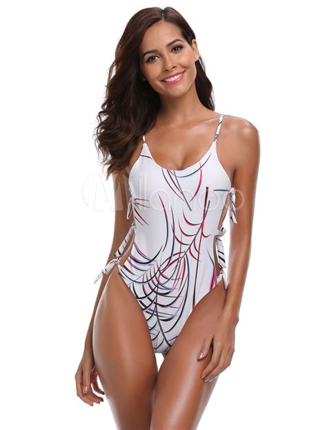 Faites vos choix de maillot 1 piece parmi les produits de nombreuses marques et boutiques en ligne ► ► maillot 1 piece. Beau maillot de bain 1 piece brillant en lycra elasthanne ...