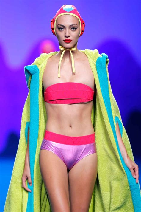 A los 28 años y gracias a una carrera que comenzó cuando solo tenía 15 años, esta nativa de vancouver puede decir que es una verdadera veterana. Mercedes Benz Fashion Week Madrid: Agatha Ruiz de la Prada ...