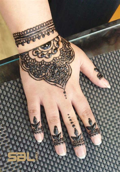 Browse henna tattoo artists in london and contact your favorites. Henna Tattoos in London by Slim Bodyline Clinic