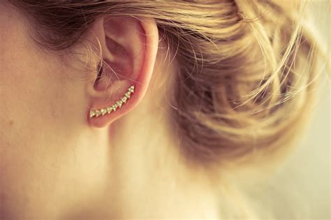 Tous les bijoux par des antiquaires professionnels. Boucles d'oreilles Sunny