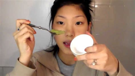 Green tea face masks can help you get rid of a number of skin woes while making the skin healthy and flawless. DIY: Easy Green Tea Face Mask - YouTube