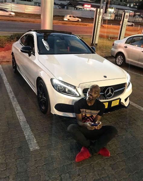 Dr musa mthombeni pays tribute to akhumzi jezile. PICS: DR MUSA BUYS A NEW RIDE