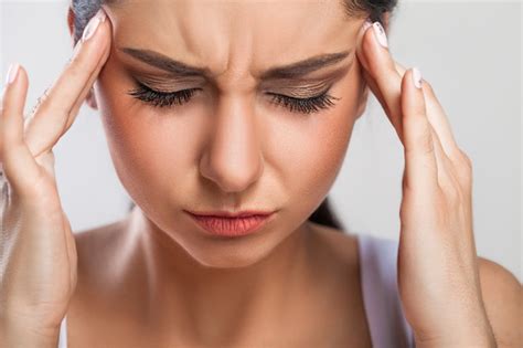 Lebih tinggi tekanan, lebih teruk atau kronik sakit kepala yang dialami. Selalu Sakit Kepala? Baca 7 Cara Pantas Untuk Mengatasinya