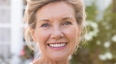 Près de 176415 photos gratuites, 0 videos et 7320 news. La beauté à 60 ans - Toutpourlesfemmes