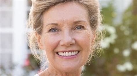 À bientôt 60 ans, la plus. La beauté à 60 ans - Toutpourlesfemmes