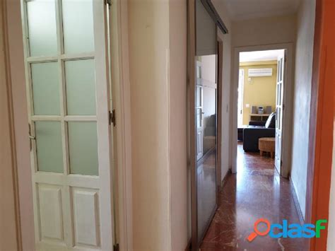 Alquilo una habitación para estudiante chica. Estudiantes piso en alquiler junto plaza 🥇 | Posot Class