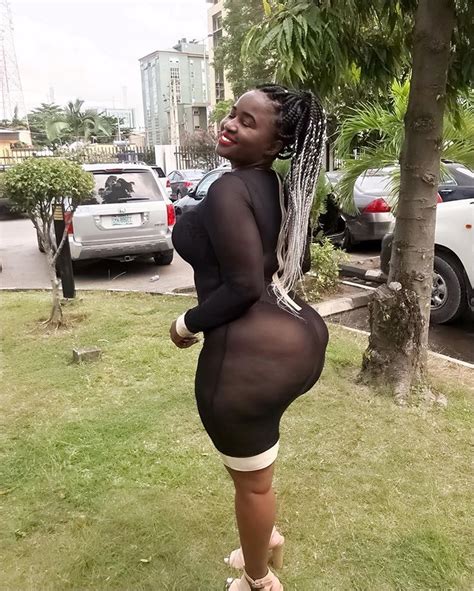 Celebrities like kim kardashian and beyonce have made curves a popular and acceptable thing, even in hollywood. Pin on Thick African Girls