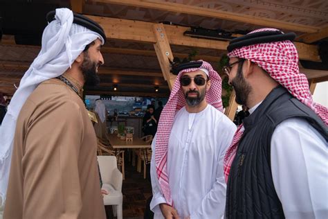 .بن راشد ومحمد بن زايد يحضران مأدبة غداء أقامها طحنون بن محمد تكريما لسموهما شاهدوا حوار طريف بين أمير الرياض ورجل تسعيني وشاب عشريني لدى زيارته محافظة الزلفي يولة طلال يوسف الحمادي وقرار لجنة التحكيم استقبال صاحب السمو الشيخ محمد بن زايد آل. محمد بن زايد ومحمد بن سلمان يشهدان ختام منافسات الفورمولا ...