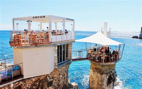 55 r gioffredo, 06000 nice. Le Plongeoir in Nice, een restaurant op een bijzondere ...