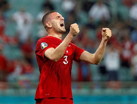 Avrupa futbol şampiyonası euro 2020 turnuvası, uzun bir süredir futbol severlerin merakla beklediği organizasyonlardan biridir. Türkiye elendi mi, gruptan nasıl çıkar? EURO 2020 Türkiye ...