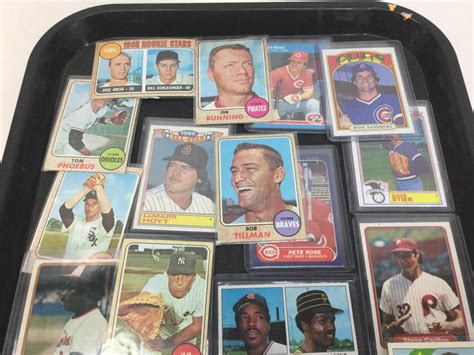 Best way to store baseball cards. Lot - Collectible Baseball Cards In Sleeves