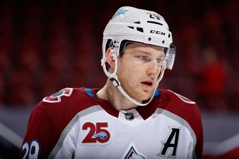The early years of avalanche star nathan mackinnon, the athletic, 19 april 2021. Huhhuh! Herrasmiespelaaja Nathan MacKinnon viskaisi ...
