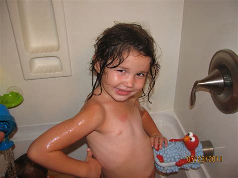 Pick a warm room with a flat surface, like a bathroom or kitchen counter, a changing the basics of bathing a baby: The DeLancey Family: Fun Bath Pics!