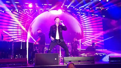 Juni erschienenen album wer sagt das?!*, auf dem unter anderem auch der song du warst immer dabei* zu hören ist, erklärt er 2019 zu. Ben Zucker Mein Berlin Live 21,11,2019 Messe Erfurt - YouTube