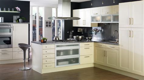 Browse photos of kitchen design ideas. 15 Dainty Cream Kitchen Cabinets | Home Design Lover