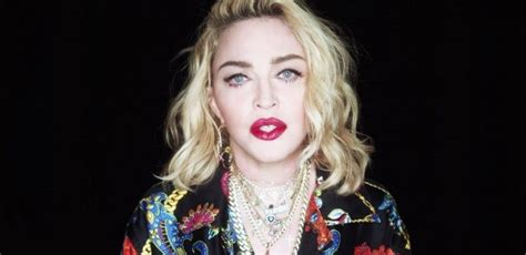 Insider berichten, dass die ausnahmekünstlerin einen neuen freund hat. Madonna testou positivo para anticorpos da Covid-19 ...