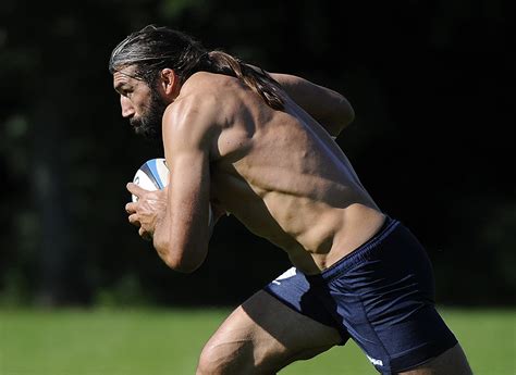 Sébastien chabal (born 8 december 1977) is a french former rugby union player. Sebastien Chabal | Sebastien Chabal du Metro Racing, est ...