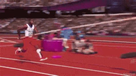 #final olympic pole vault women. pole vaulting gifs | WiffleGif