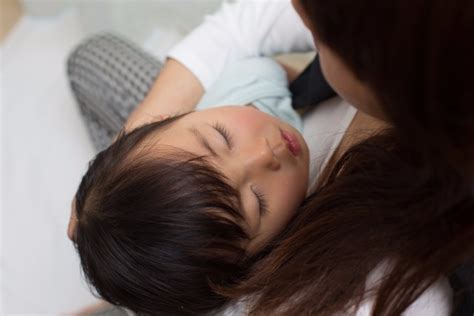 生後7か月までが勝負!赤ちゃんの頭の形を治す6つの方法