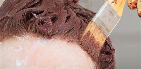 ( was ziemlich teuer ist beim friseur ). Henna auf's Haar? Diese Friseure machen's mit ...