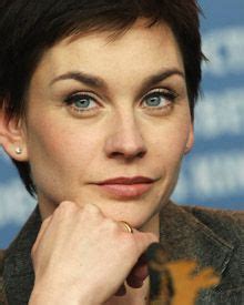 Karl singt heute für alle frauen. Anja Kling | Anja kling, Deutsche schauspieler, Schauspieler