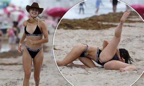 There were no articles found for this tag. Genie bouchard hot. Genie Bouchard: Hottest Photos on the ...