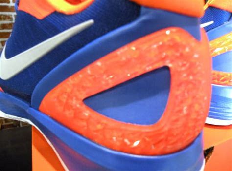 Jeremy lin jeremy lin is an nba athlete who quickly went from being a bench player to an international sensation for the new york knicks in the early part of 2012. Nike Zoom Hyperdunk 2011 Low - Jeremy Lin "Linsanity" Player Edition | Sole Collector