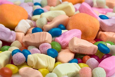 Jenis atau varian snack pun beragam, bahkan terus berkembang dan makin inovatif dari waktu ke waktu. Strategi Pemasaran Produk Makanan Ringan di Era Digital ...